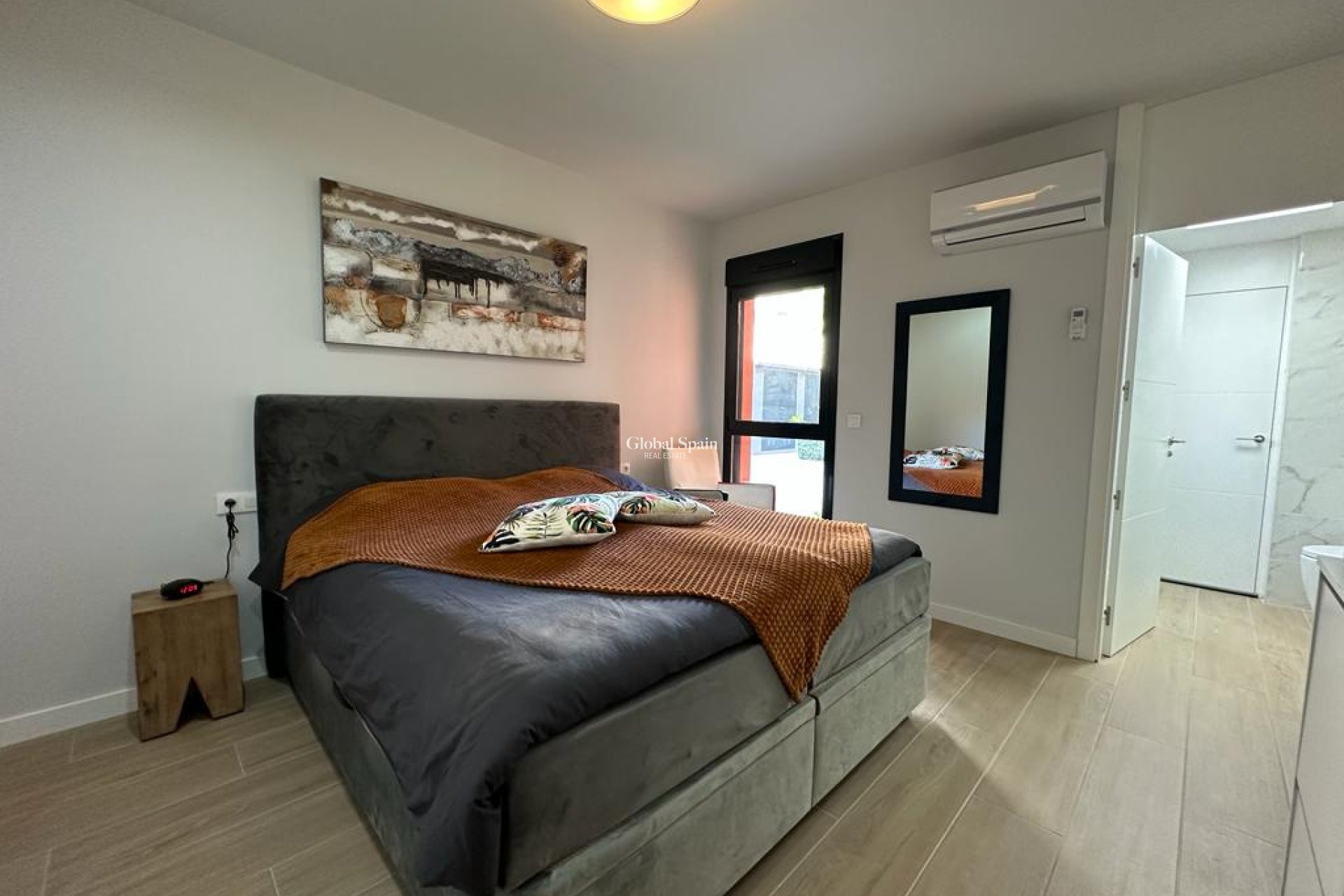 Venta - Apartamento -
ORIHUELA COSTA - VILLAMARTÍN