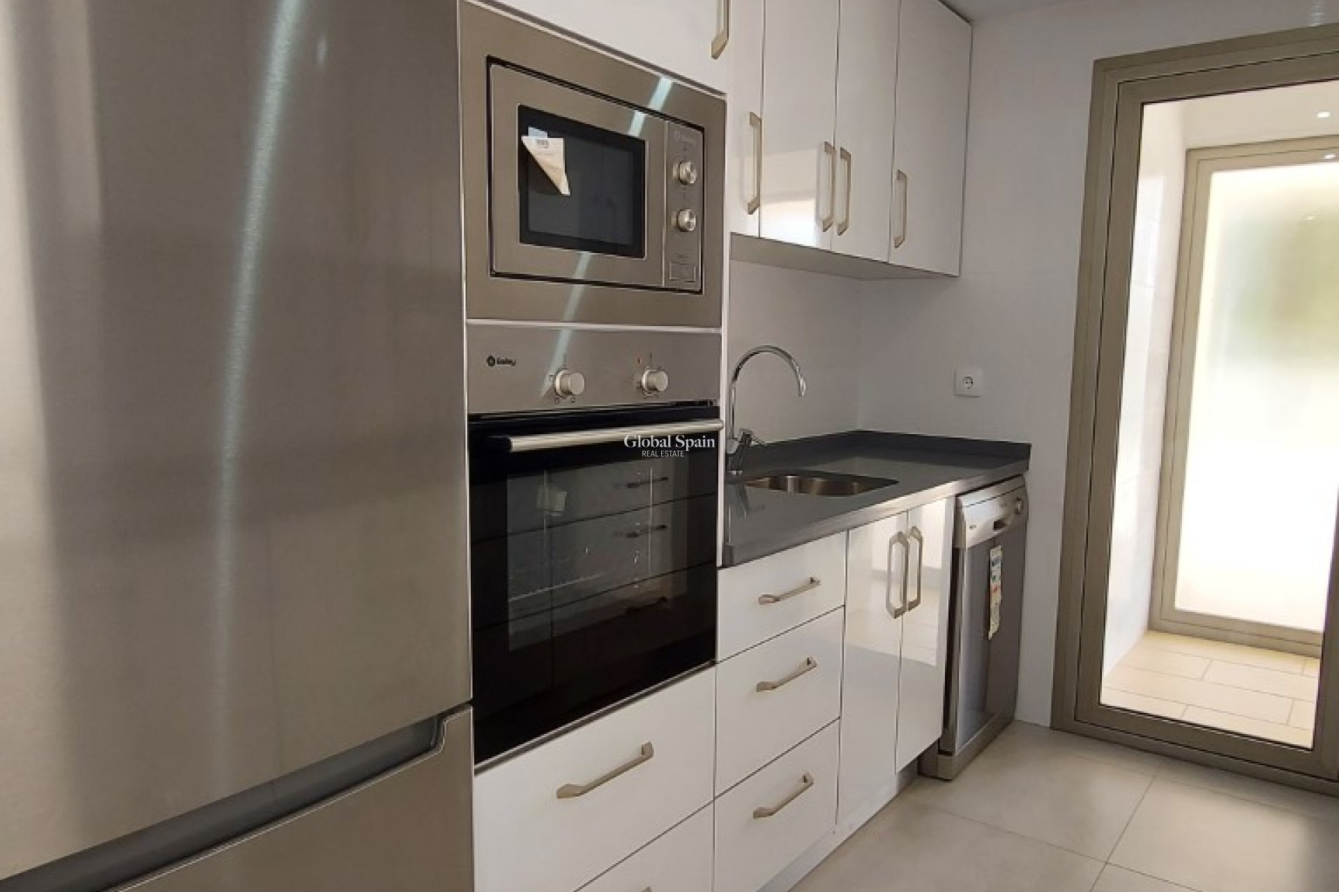 Venta - Apartamento -
ORIHUELA COSTA - VILLAMARTÍN