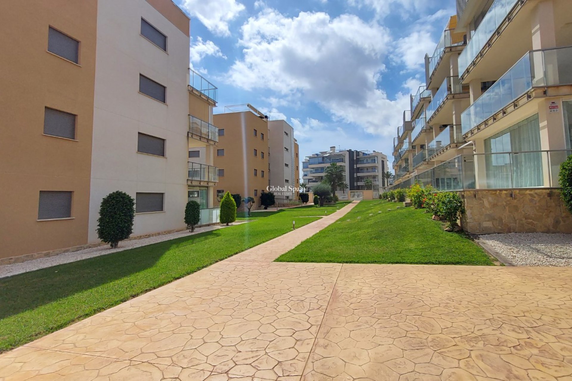 Venta - Apartamento -
ORIHUELA COSTA - VILLAMARTÍN