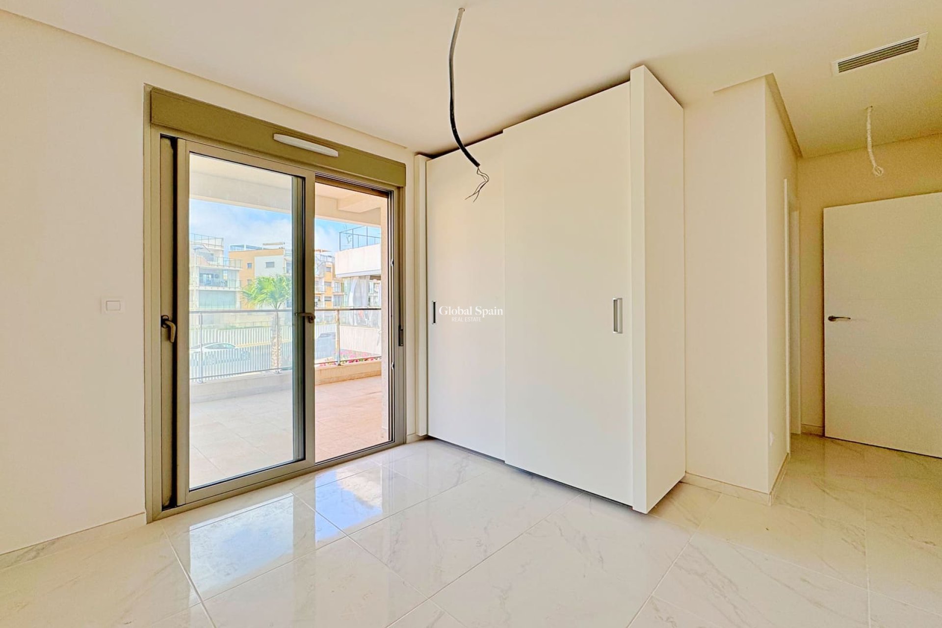 Venta - Apartamento -
ORIHUELA COSTA - VILLAMARTÍN