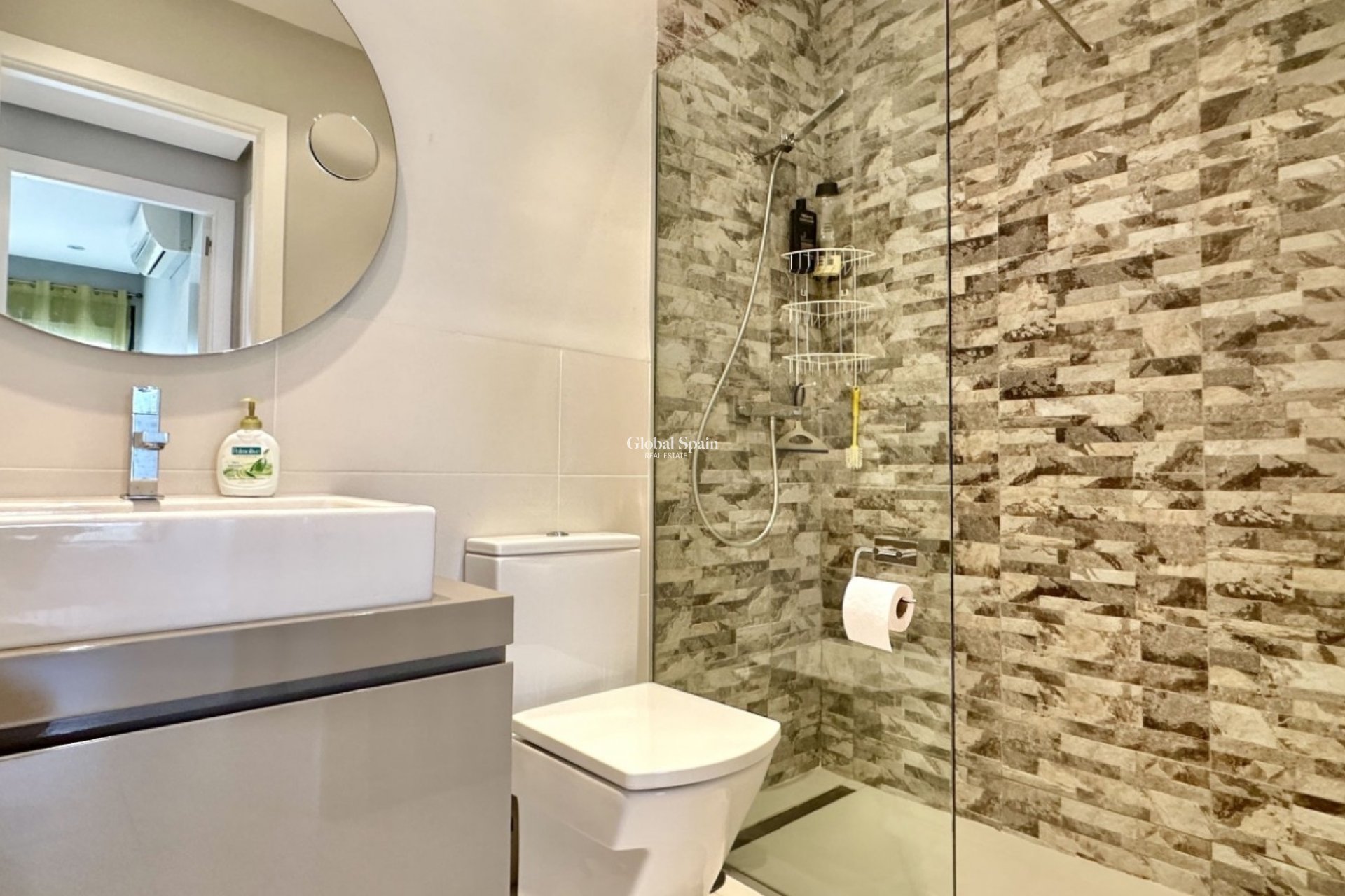 Venta - Apartamento -
ORIHUELA COSTA - VILLAMARTÍN