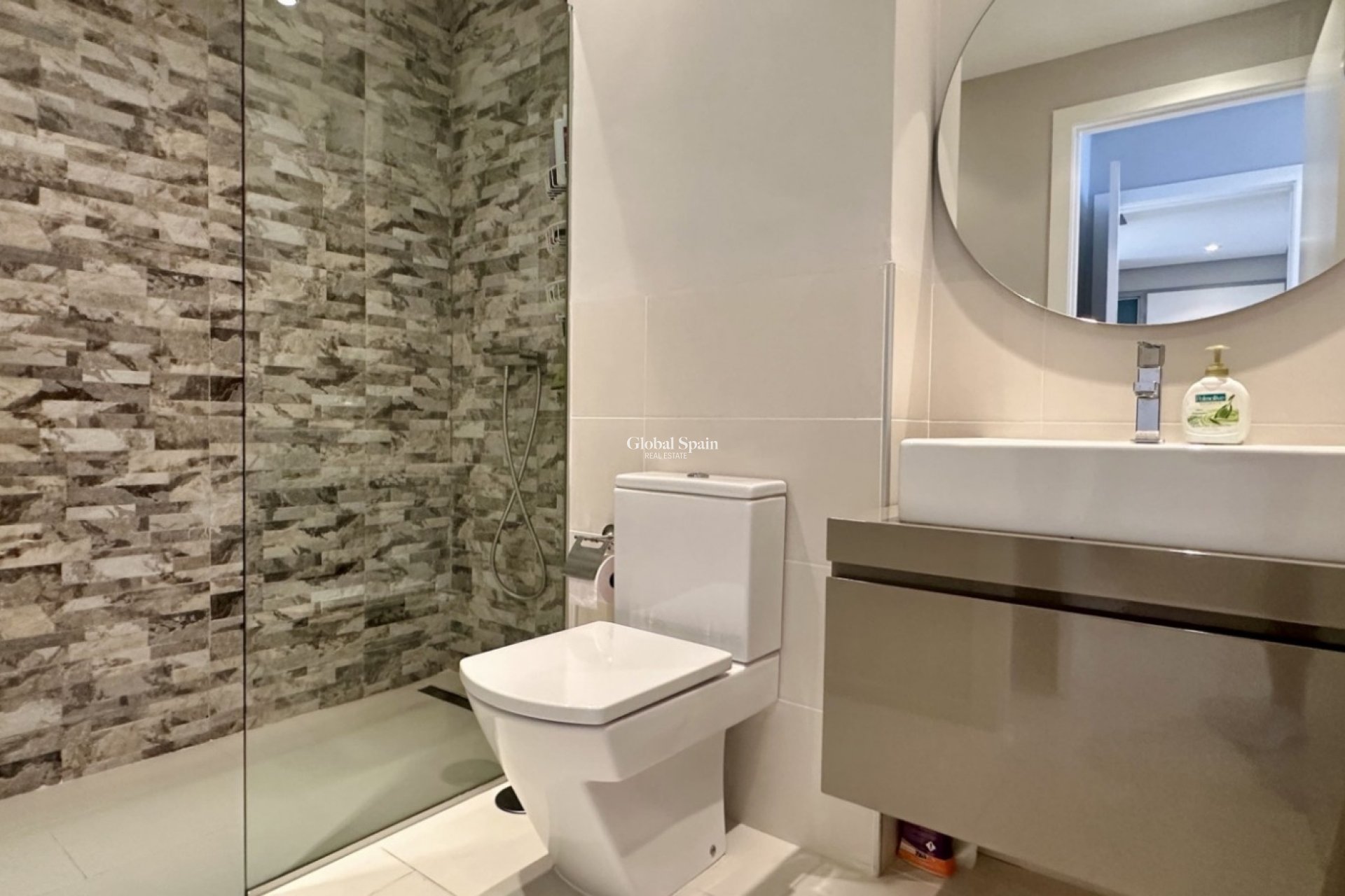 Venta - Apartamento -
ORIHUELA COSTA - VILLAMARTÍN