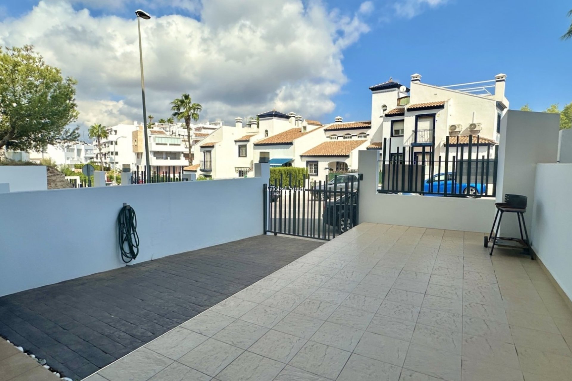 Venta - Apartamento -
ORIHUELA COSTA - VILLAMARTÍN