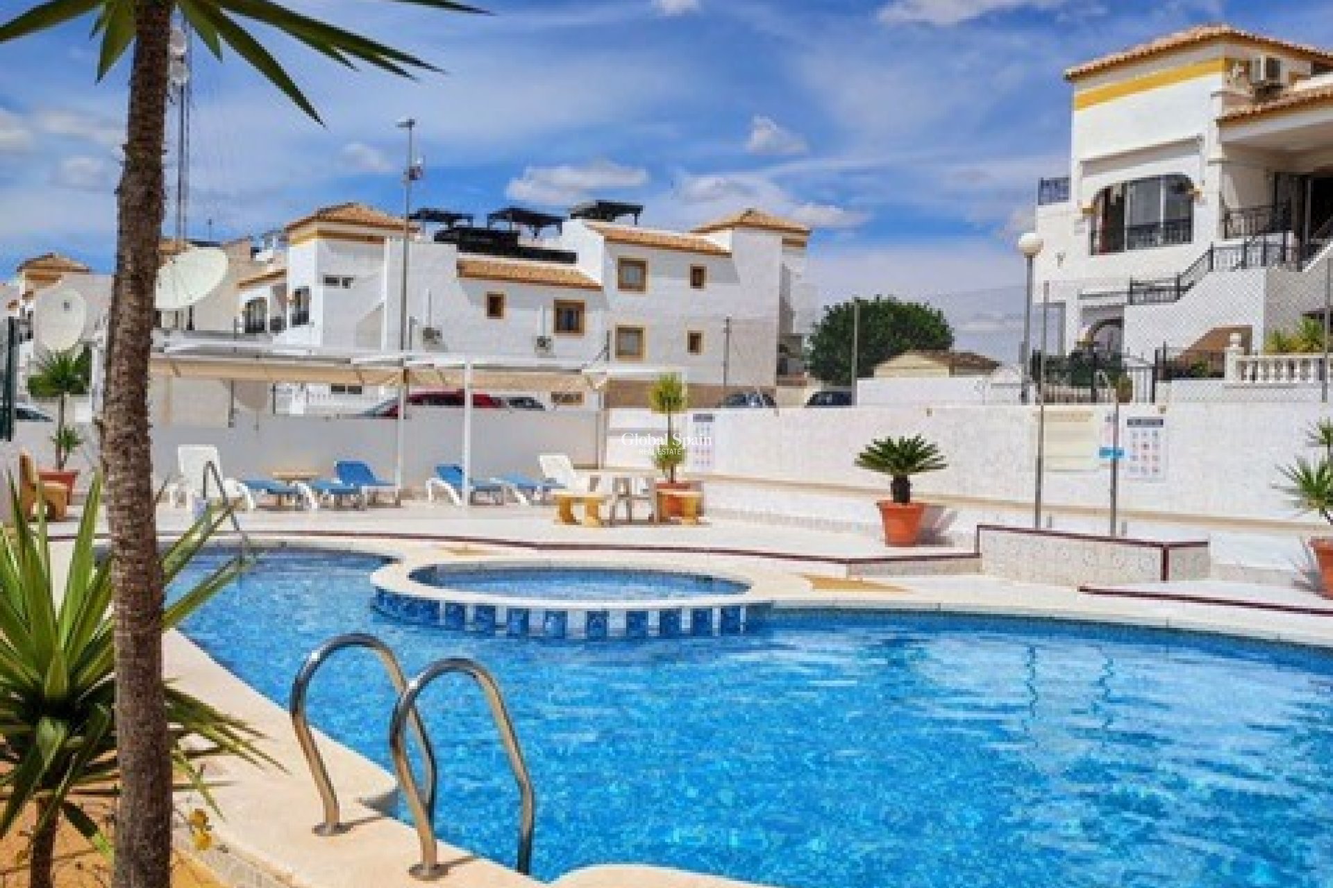 Venta - APARTAMENTO -
ORIHUELA - Entre Naranjos