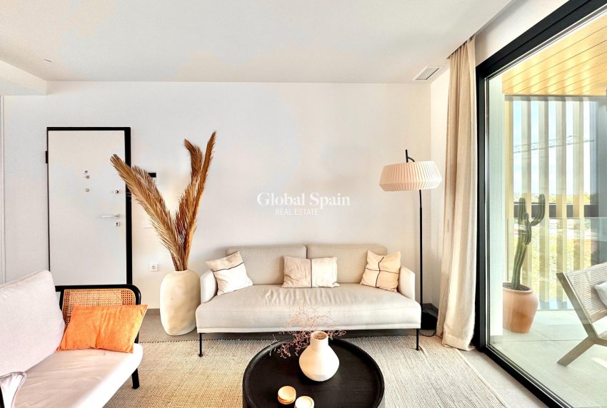 Venta - APARTAMENTO -
ORIHUELA - LAS COLINAS GOLF RESORT