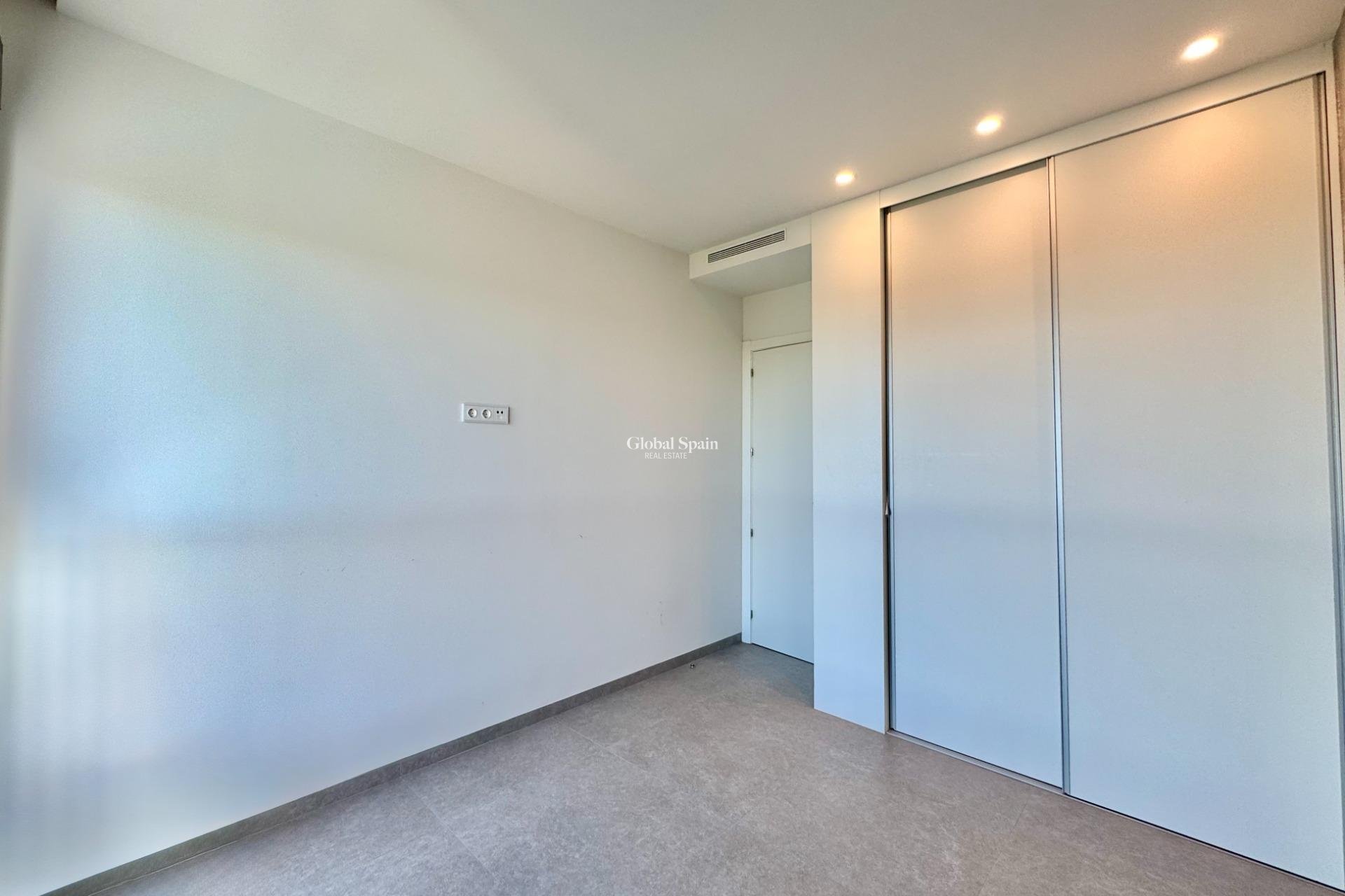 Venta - APARTAMENTO -
ORIHUELA - LAS COLINAS GOLF RESORT