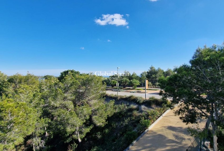 Venta - APARTAMENTO -
ORIHUELA - LAS COLINAS GOLF RESORT