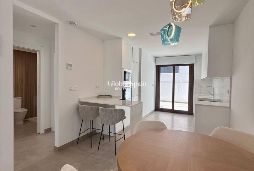 Venta - APARTAMENTO -
ORIHUELA - Urbanización Perla del Mar