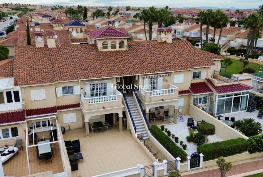 Venta - Apartamento -
ORIHUELA