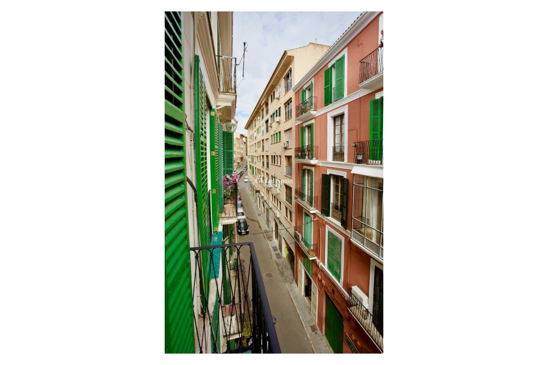 Venta - APARTAMENTO -
PALMA - Centre