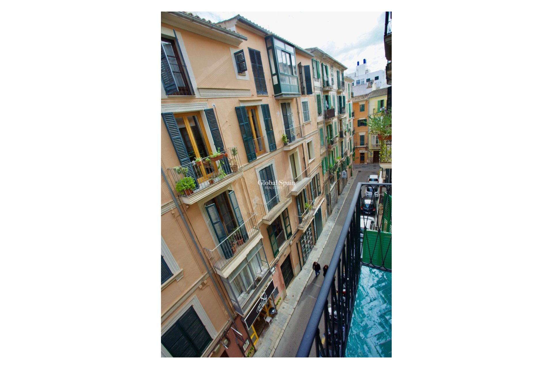 Venta - APARTAMENTO -
PALMA - Centre