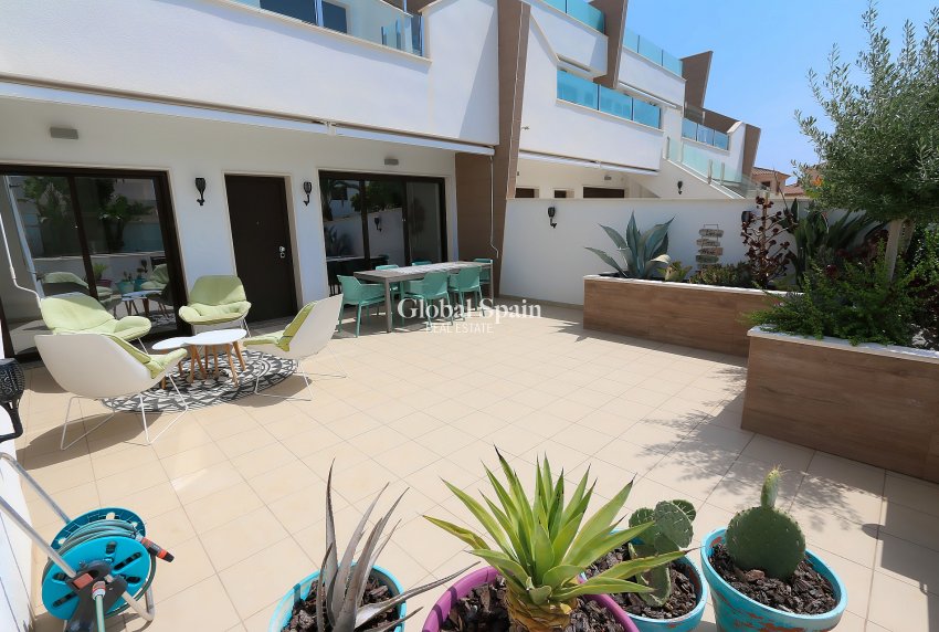 Venta - APARTAMENTO -
PILAR DE LA HORADADA - Costa Blanca