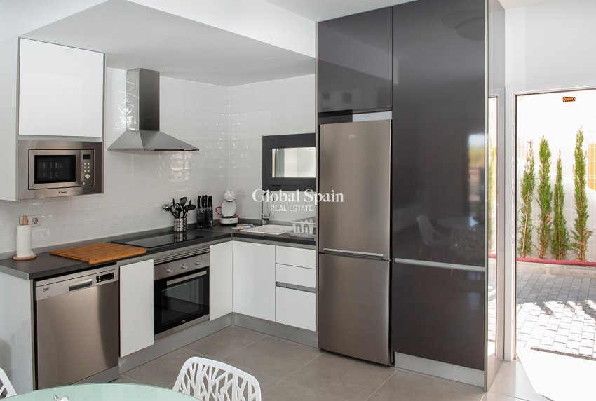 Venta - APARTAMENTO -
PILAR DE LA HORADADA - Costa Blanca