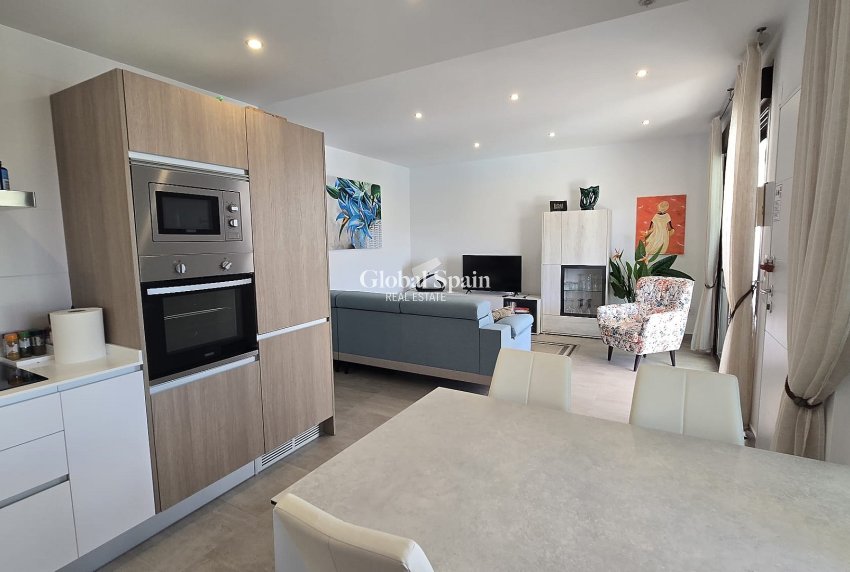 Venta - APARTAMENTO -
PILAR DE LA HORADADA - Costa Blanca