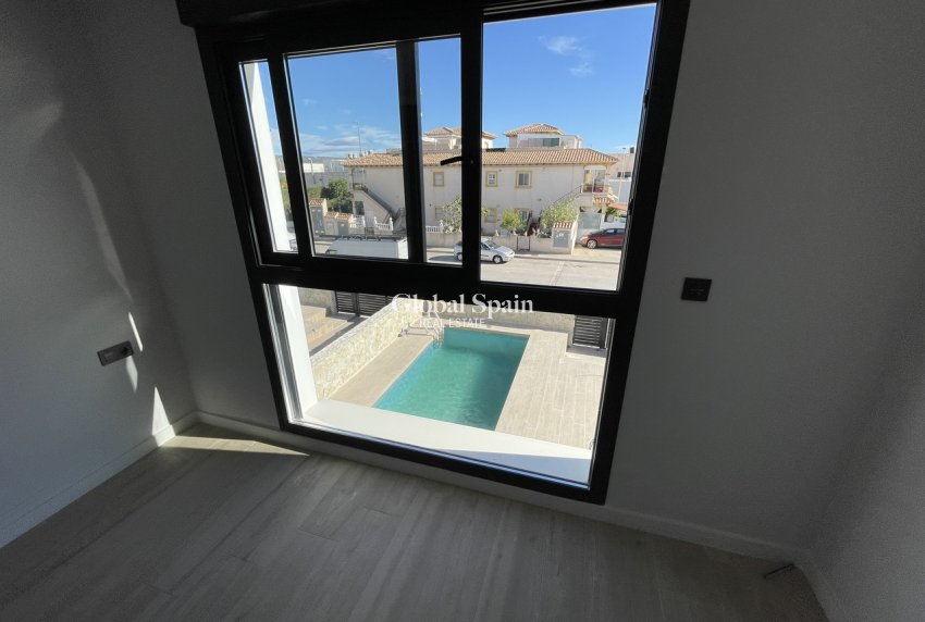 Venta - APARTAMENTO -
PILAR DE LA HORADADA - Costa Blanca