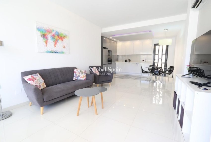 Venta - APARTAMENTO -
PILAR DE LA HORADADA - Costa Blanca