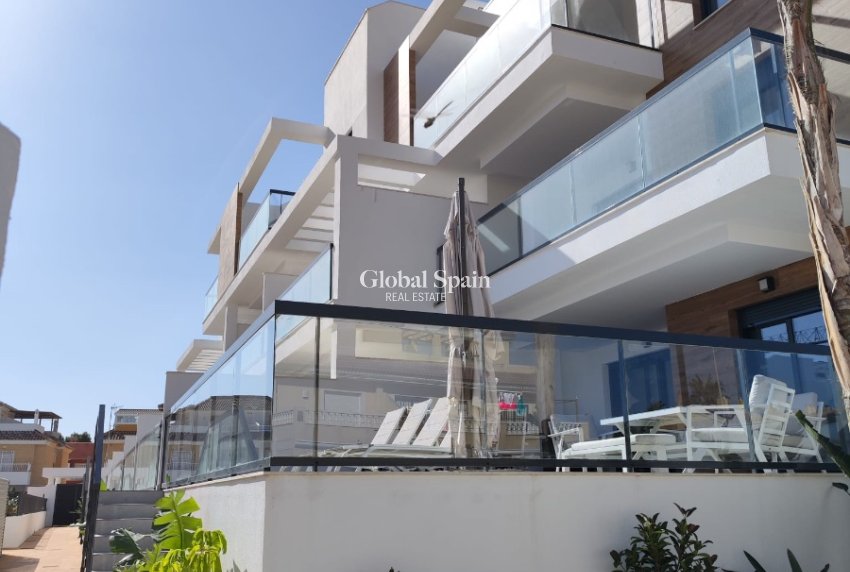 Venta - APARTAMENTO -
PILAR DE LA HORADADA - El Mojón