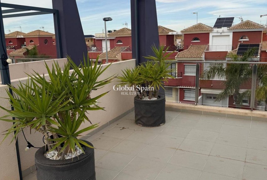 Venta - APARTAMENTO -
PILAR DE LA HORADADA - La Torre de la Horadada