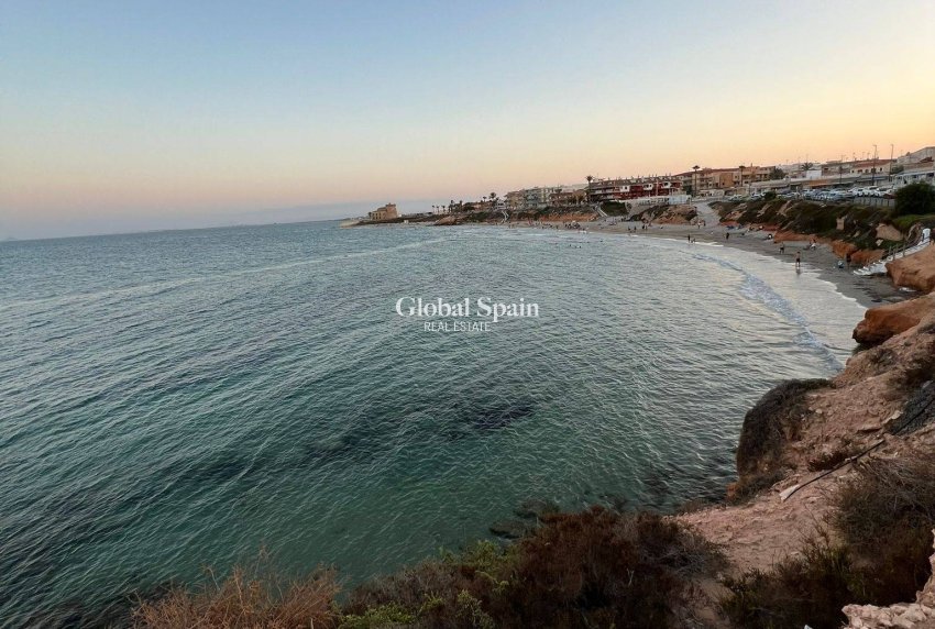 Venta - APARTAMENTO -
PILAR DE LA HORADADA - La Torre de la Horadada