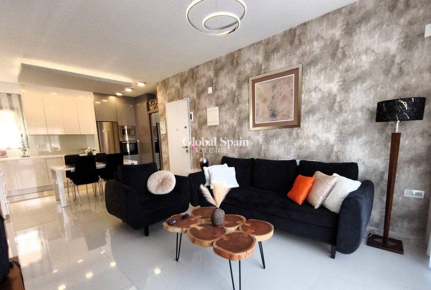 Venta - APARTAMENTO -
PILAR DE LA HORADADA - La Torre de la Horadada