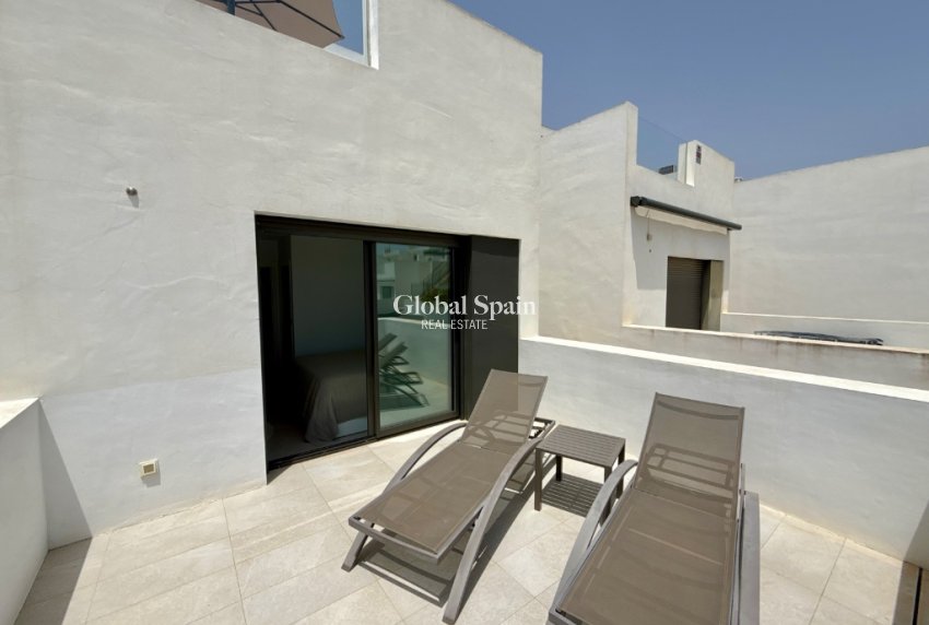 Venta - Apartamento -
PILAR DE LA HORADADA - MIL PALMERAS 