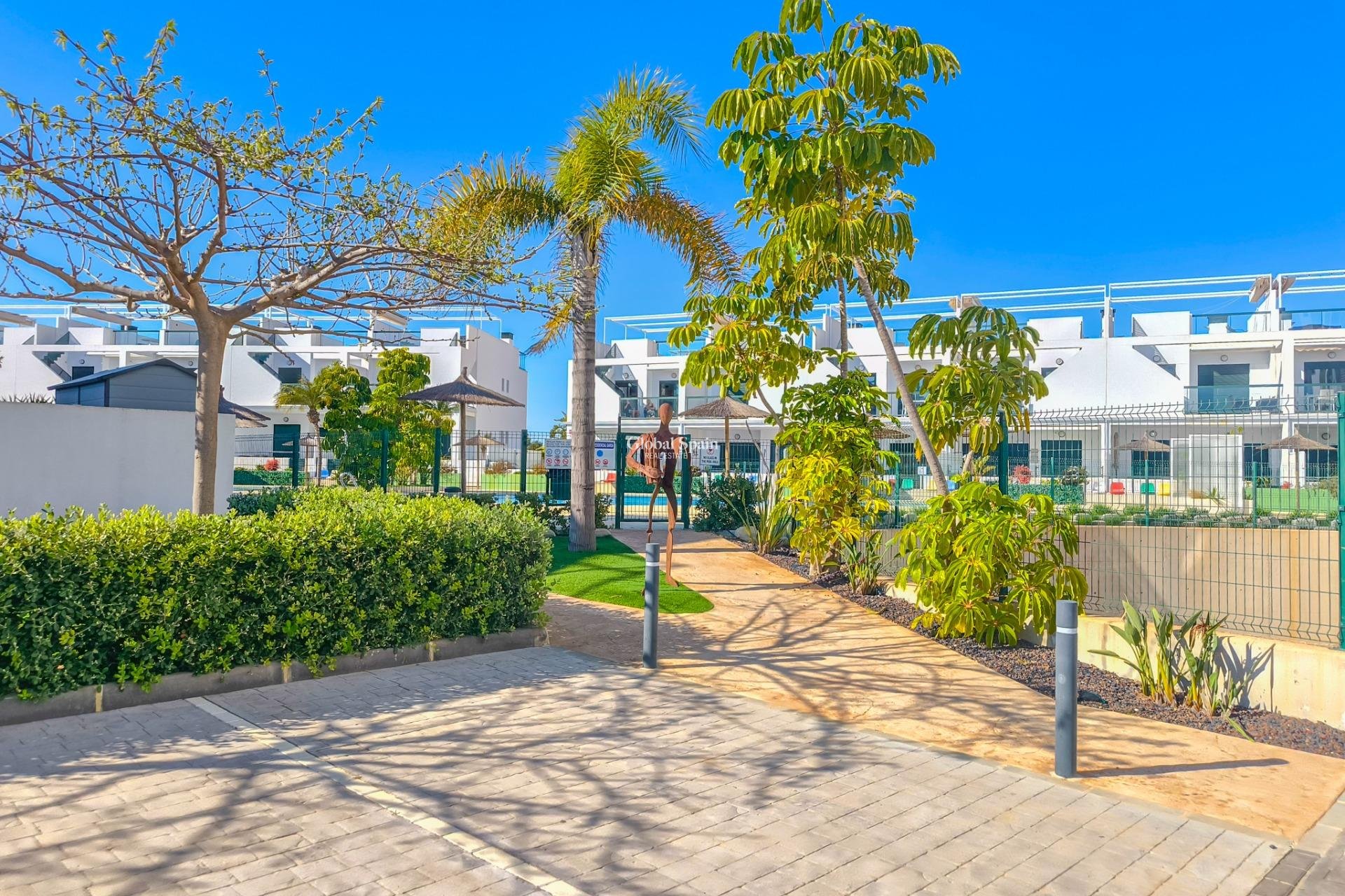 Venta - APARTAMENTO -
PILAR DE LA HORADADA - MIL PALMERAS 