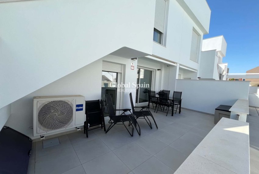 Venta - APARTAMENTO -
PILAR DE LA HORADADA - Pilar de la Horadada