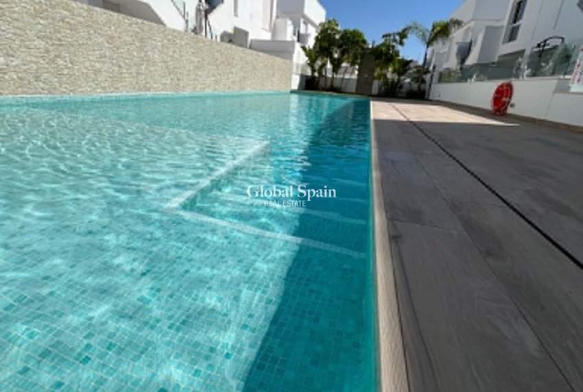 Venta - APARTAMENTO -
PILAR DE LA HORADADA - Pilar de la Horadada