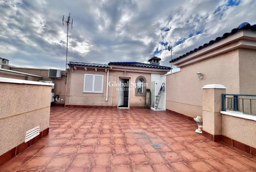 Venta - APARTAMENTO -
PILAR DE LA HORADADA - RioMar