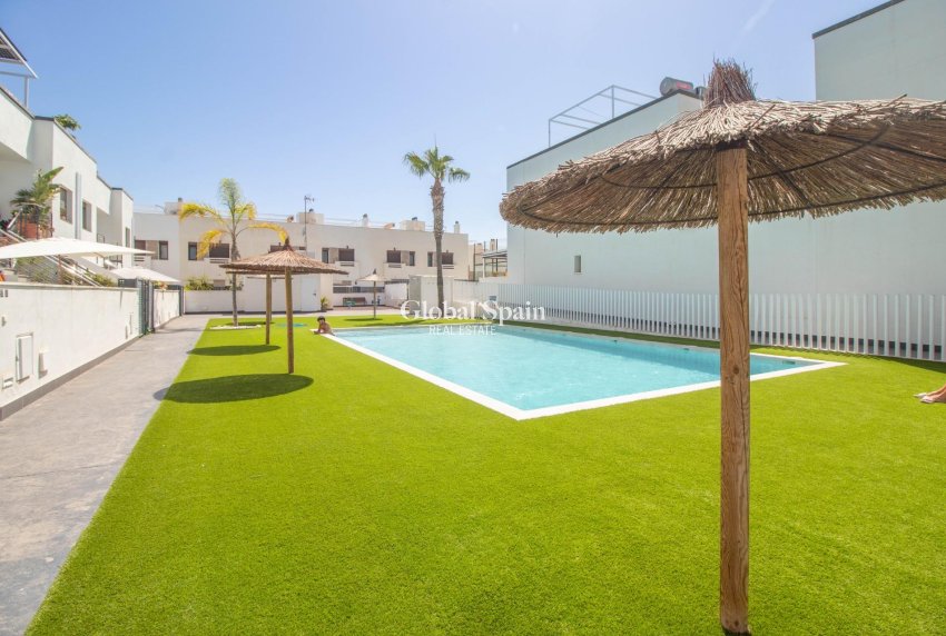 Venta - APARTAMENTO -
PILAR DE LA HORADADA - Torre de la Horadada