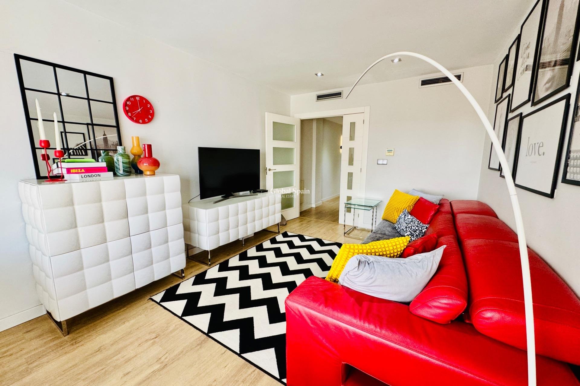 Venta - APARTAMENTO -
PILAR DE LA HORADADA - Zona Pueblo