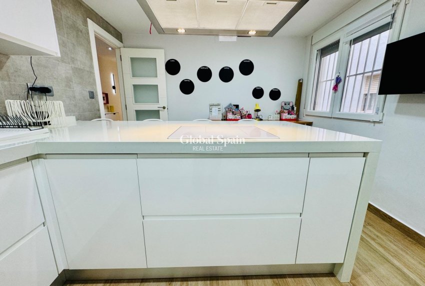 Venta - APARTAMENTO -
PILAR DE LA HORADADA - Zona Pueblo