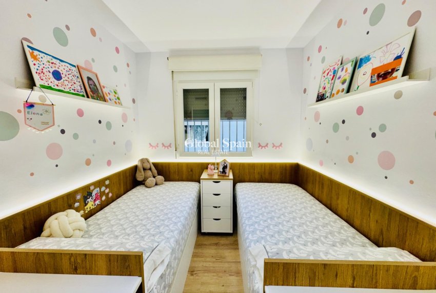 Venta - APARTAMENTO -
PILAR DE LA HORADADA - Zona Pueblo