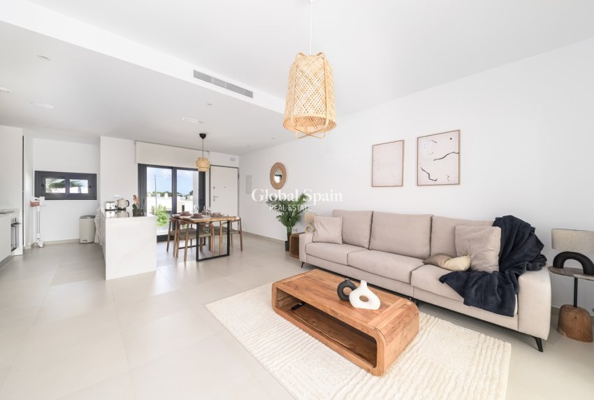 Venta - APARTAMENTO -
PILAR DE LA HORADADA