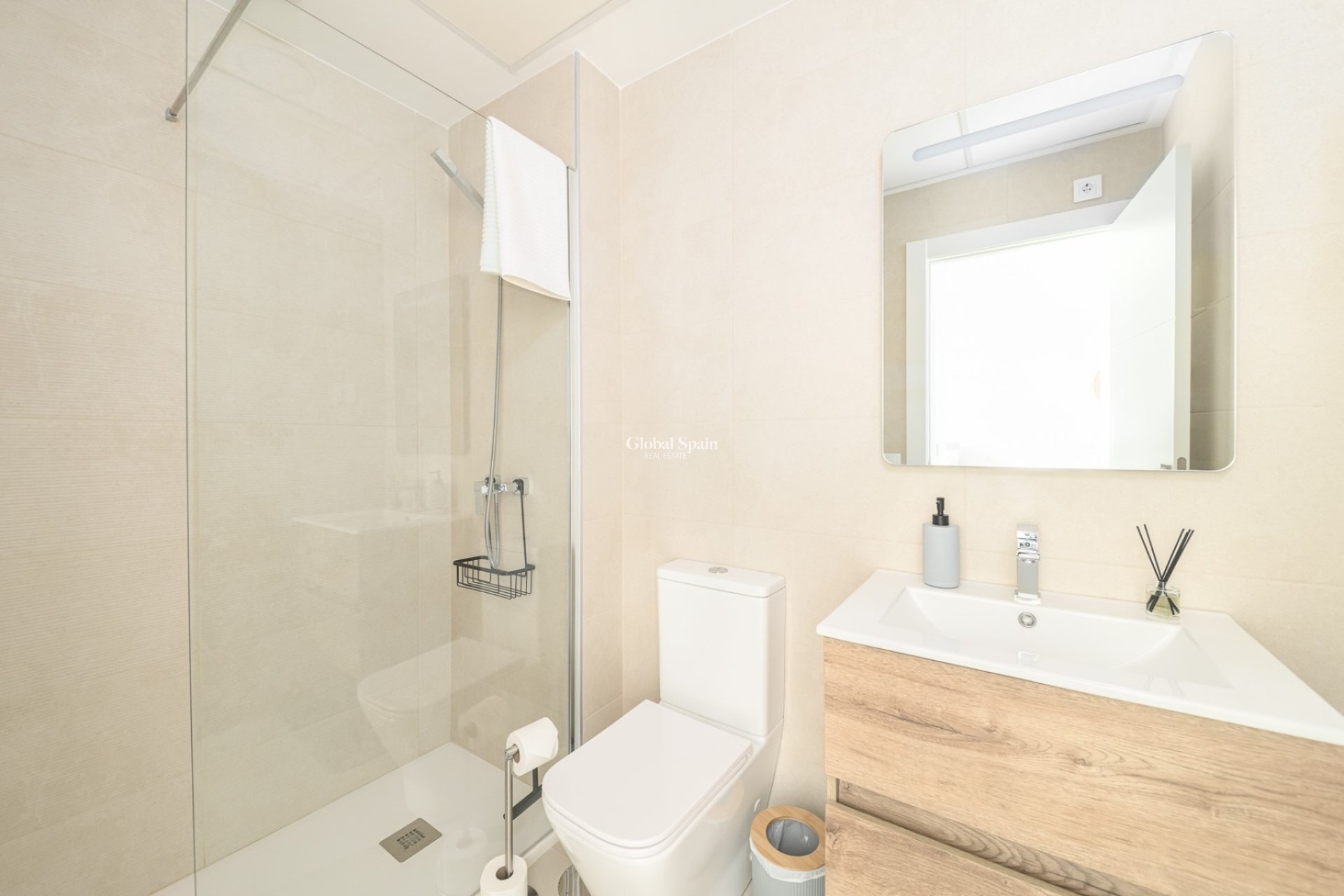 Venta - APARTAMENTO -
PILAR DE LA HORADADA