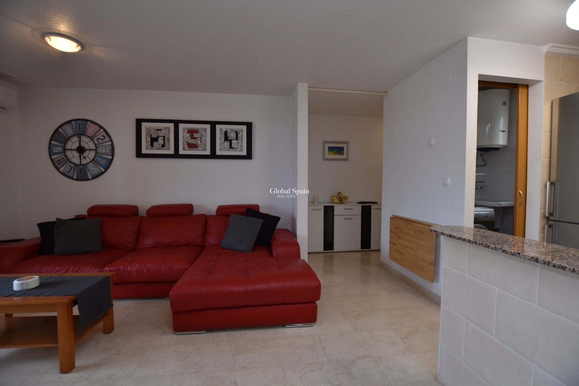 Venta - Apartamento - Piso -
ALGORFA
