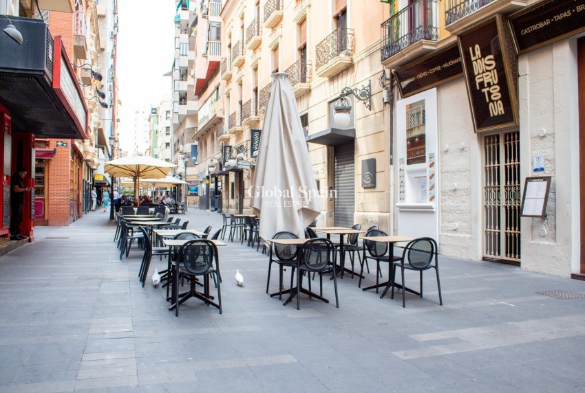 Venta - Apartamento - Piso -
ALICANTE - Centro