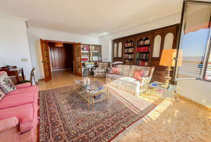 Venta - Apartamento - Piso -
ALICANTE - Centro