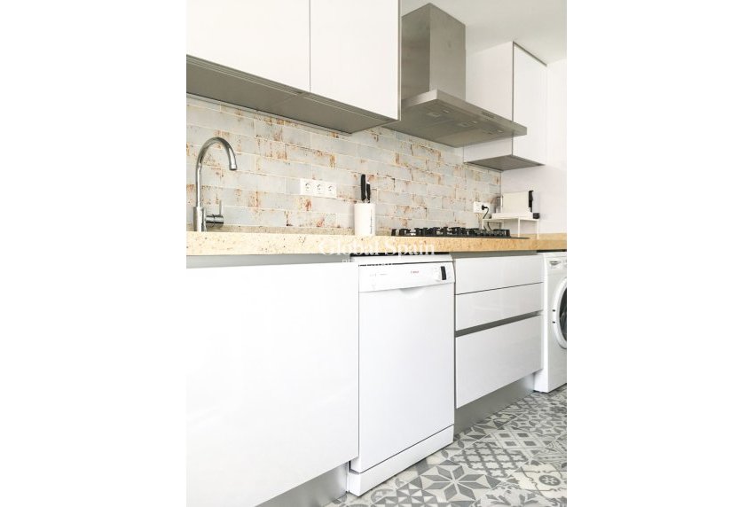 Venta - Apartamento - Piso -
ALICANTE - Mercado