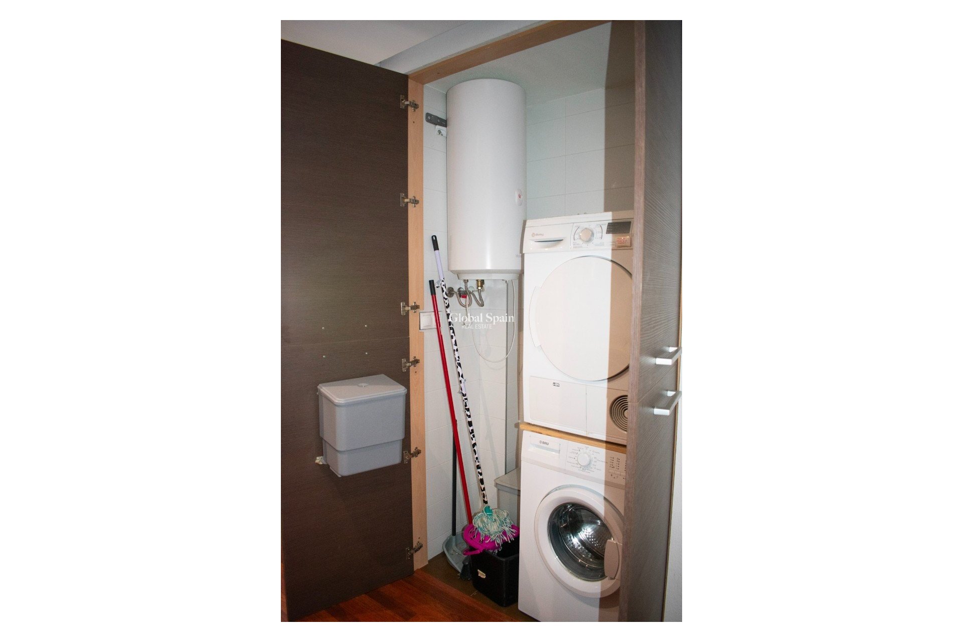 Venta - Apartamento - Piso -
GUARDAMAR DEL SEGURA - Guardamar pueblo