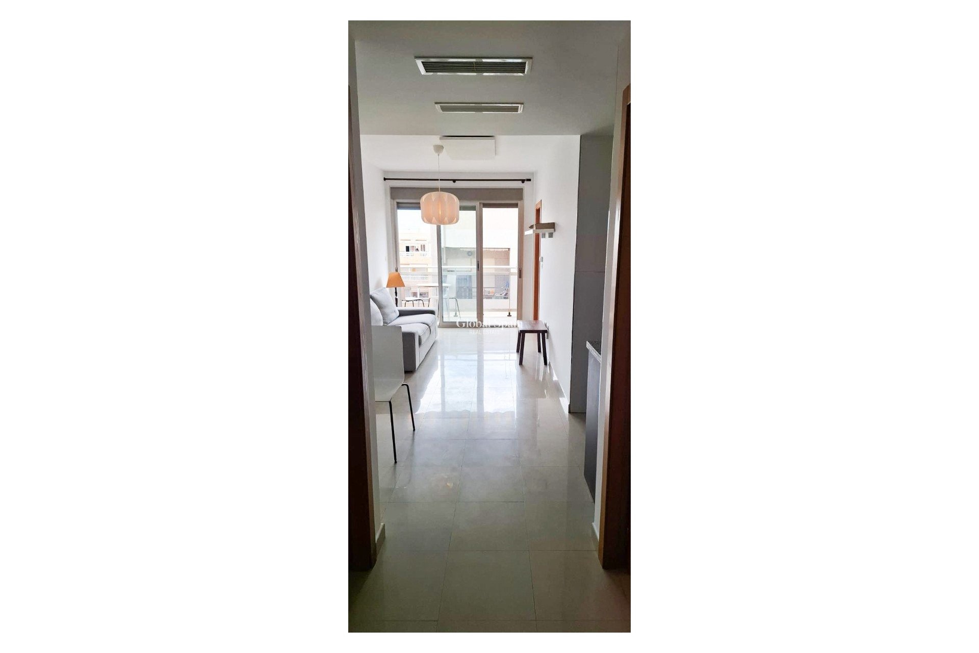 Venta - Apartamento - Piso -
GUARDAMAR DEL SEGURA