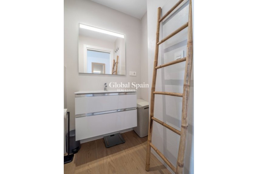 Venta - Apartamento - Piso -
JÁVEA - El Arenal