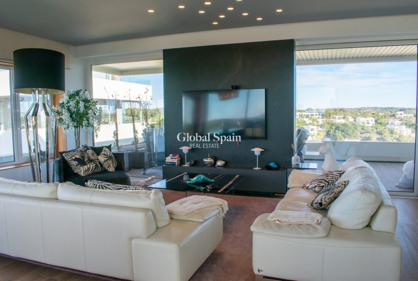 Venta - Apartamento - Piso -
ORIHUELA COSTA - LAS COLINAS GOLF RESORT