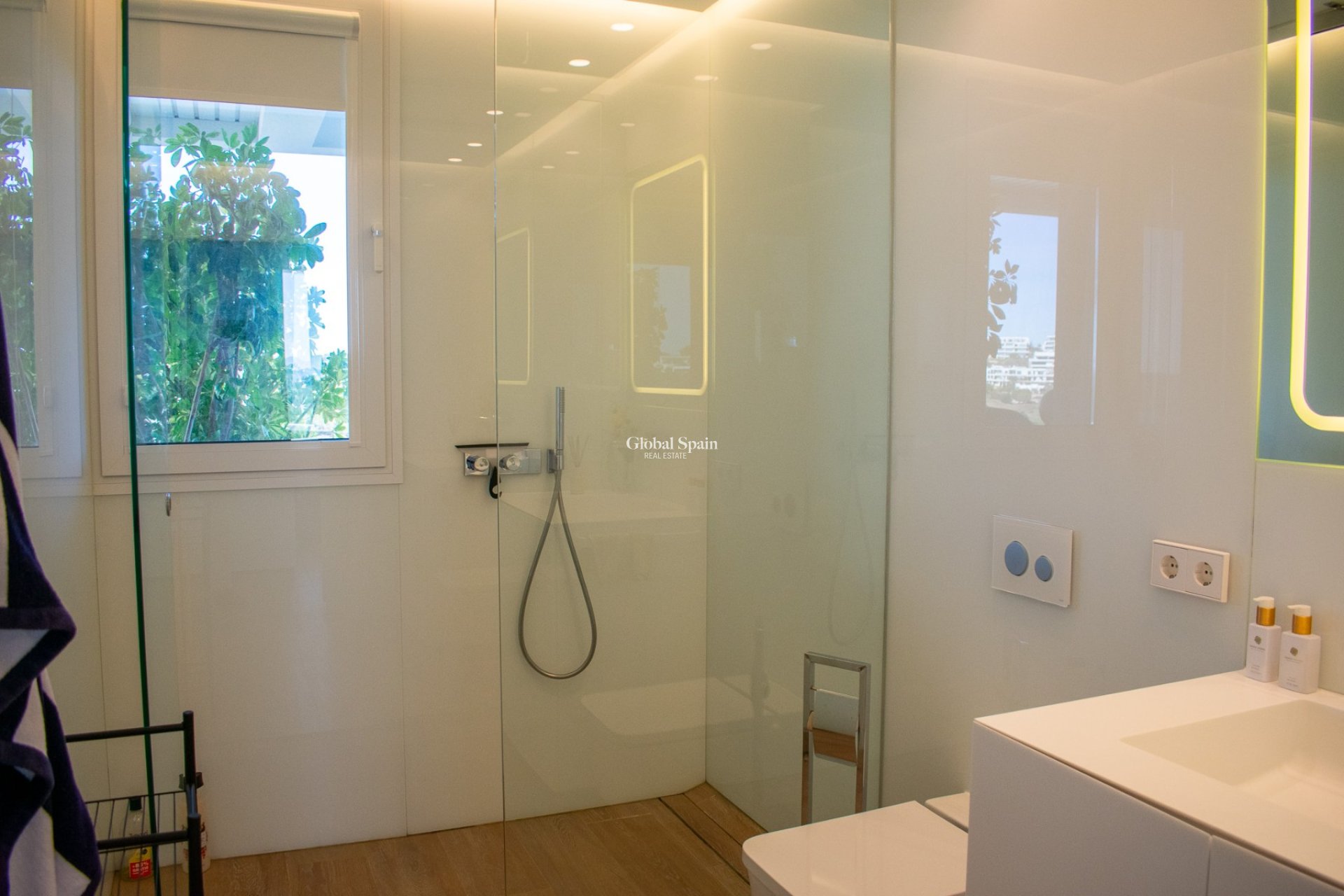 Venta - Apartamento - Piso -
ORIHUELA COSTA - LAS COLINAS GOLF RESORT