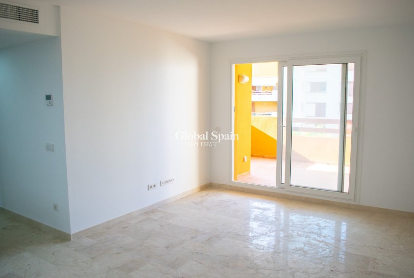 Venta - Apartamento - Piso -
ORIHUELA COSTA - Punta Prima