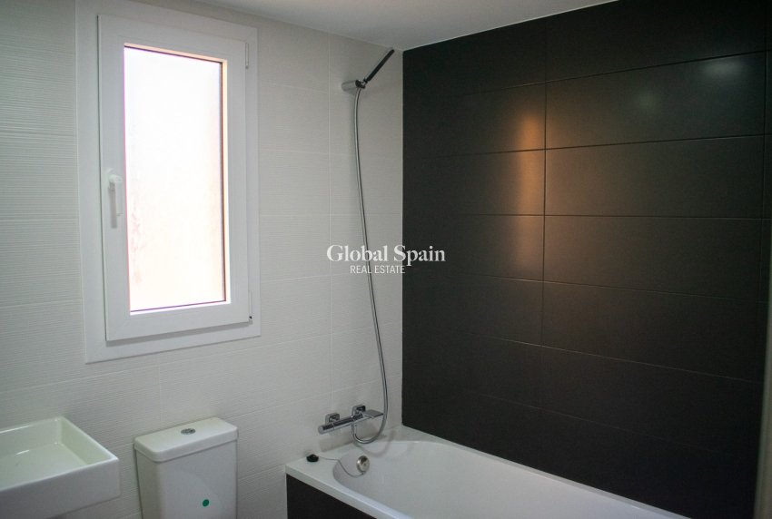 Venta - Apartamento - Piso -
ORIHUELA COSTA - Punta Prima