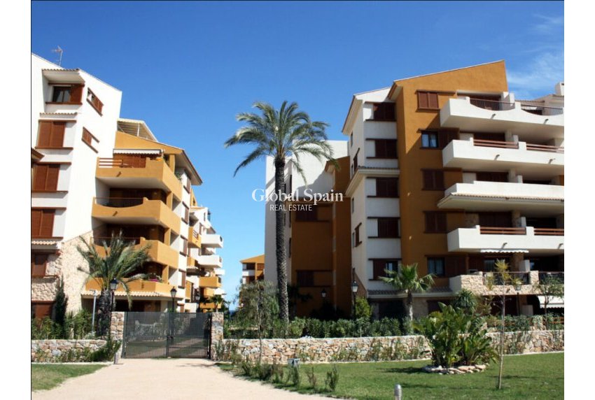 Venta - Apartamento - Piso -
ORIHUELA COSTA - Punta Prima
