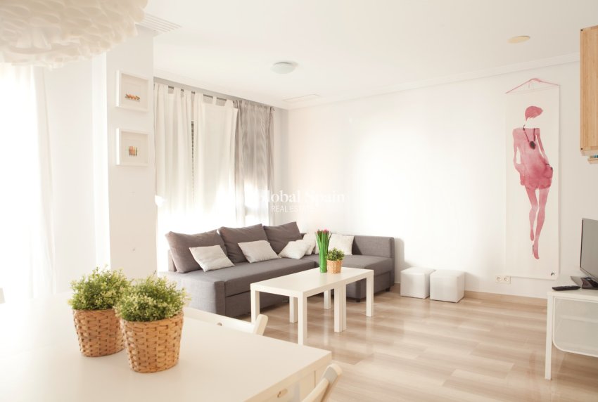 Venta - Apartamento - Piso -
Santa Pola