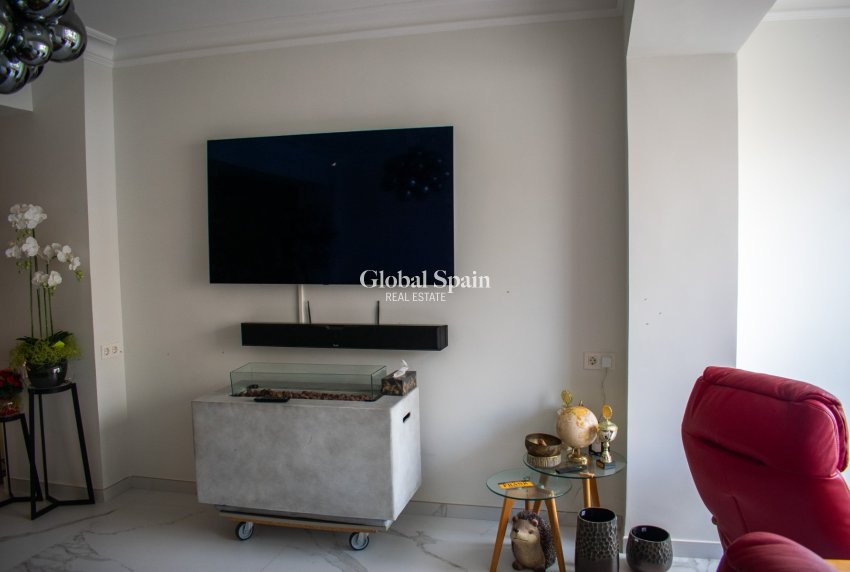 Venta - Apartamento - Piso -
TORREVIEJA - Torrevieja Centro