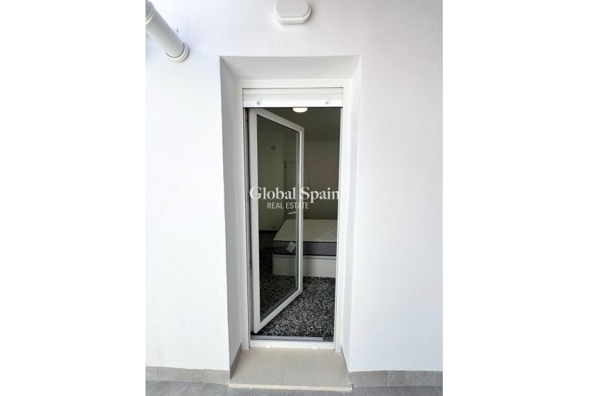 Venta - Apartamento - Piso -
TORREVIEJA - Torrevieja Centro